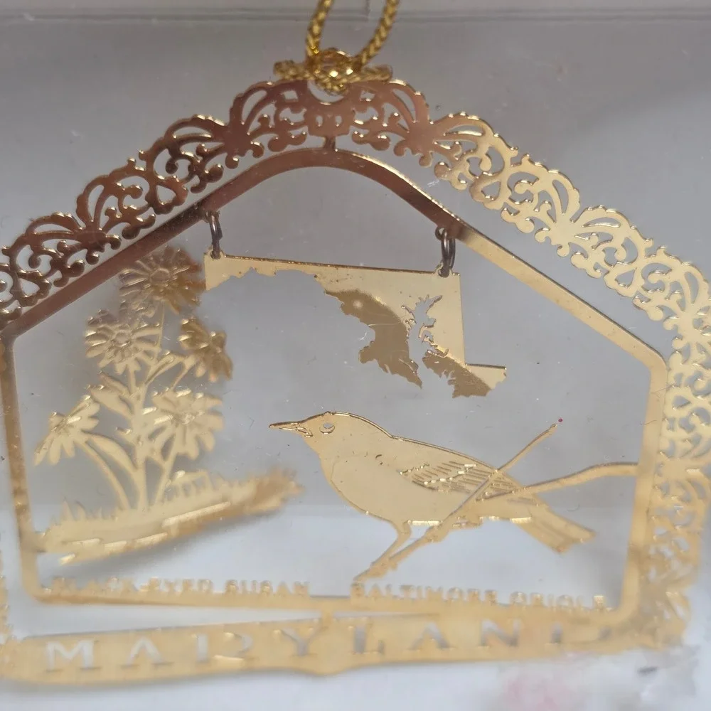 Vintage 90s Nations‎ Treasures Maryland Bird Flower Ornament 24K Gold Oriole